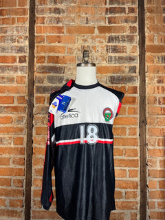 Costa Rica #18 A. Mesén L/S – Goalkeeper – L – 2000 – (7/10)