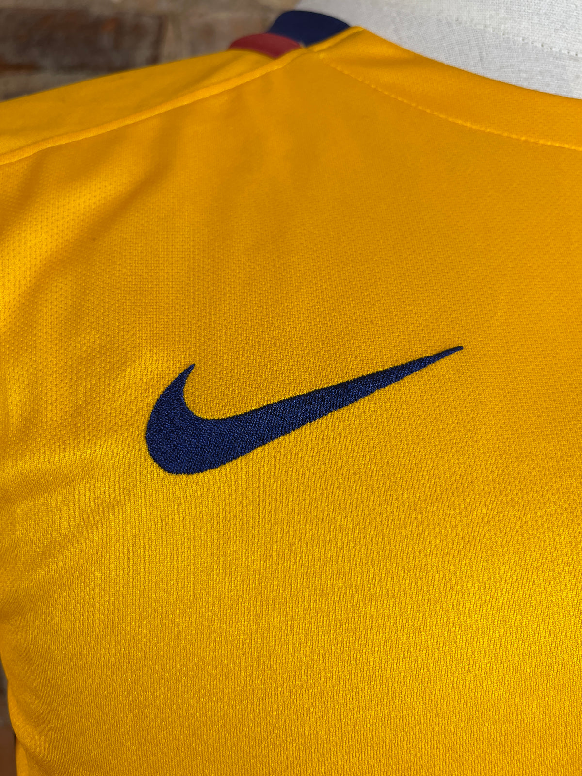 FC Barcelona – Away Kit – S – 2015-16 – (7/10)