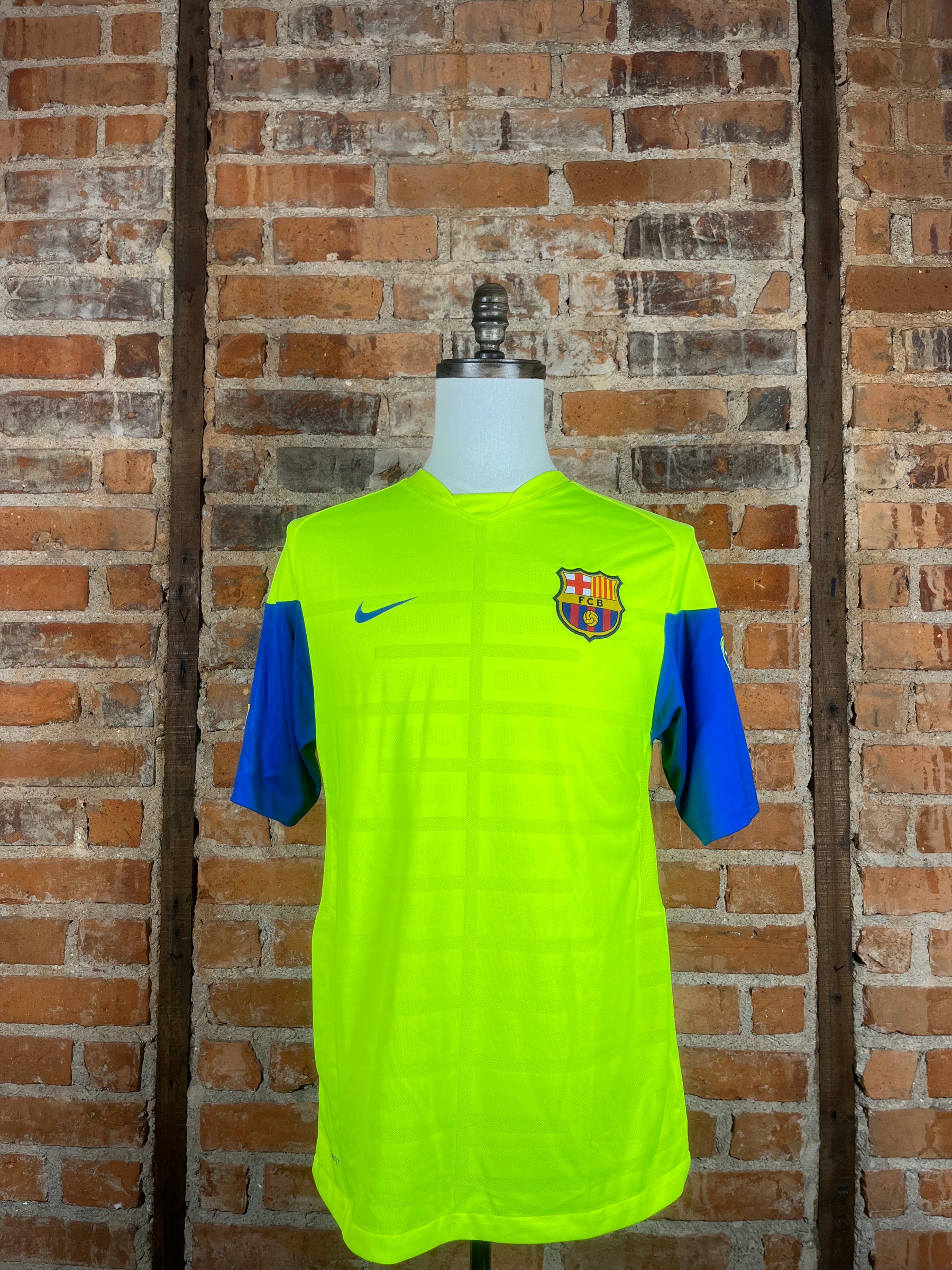 Barcelona – Training – 2009 – M – (8/10)