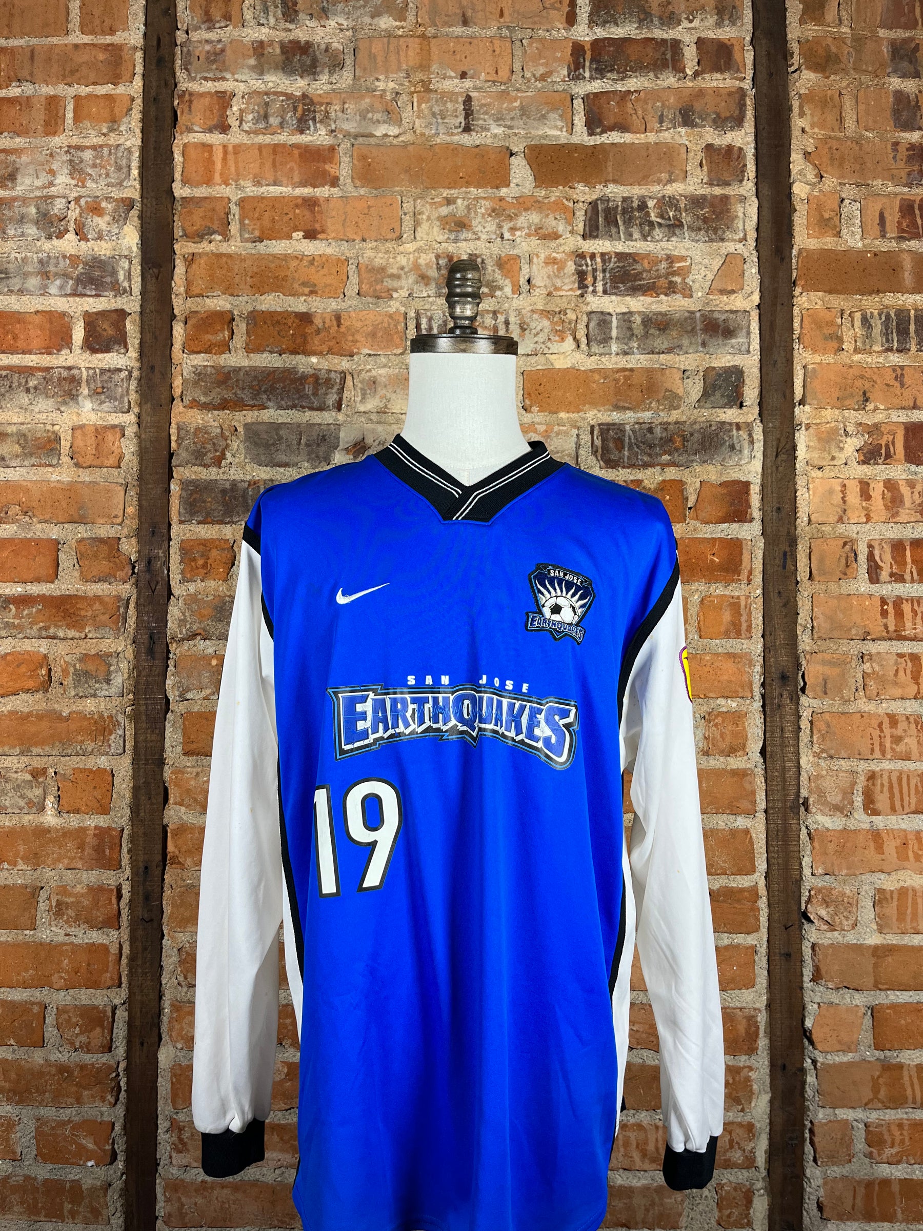 San Jose Earthquakes L/S Wright #19 – Home – 2001 – XL – (8/10)