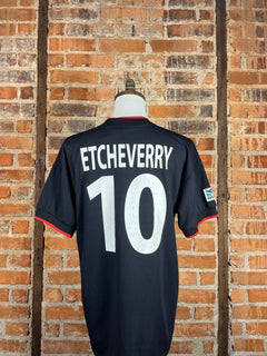 D.C. United Etcheverry #10 – Home – 2000 – L – (8/10)