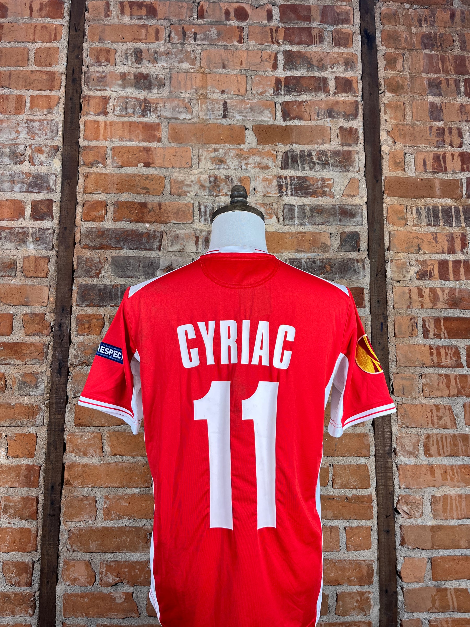 Standard Liège Cyriac #11 Match Worn/Issue – Home – 2011 – M – (9/10)
