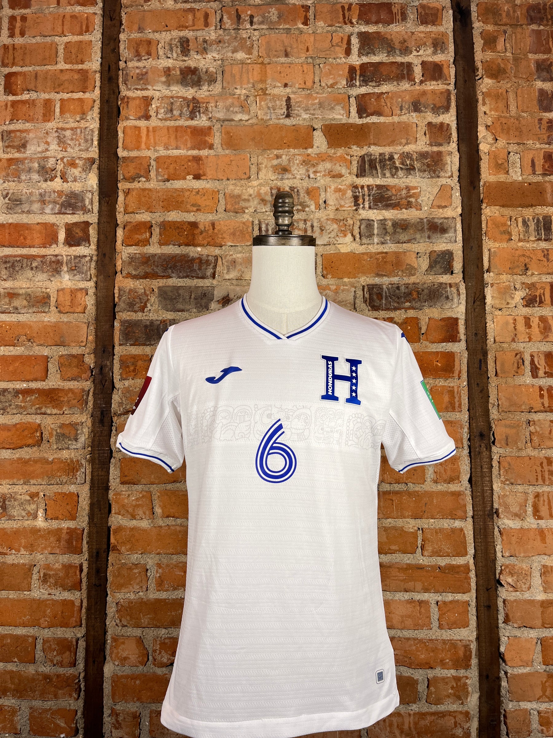 Honduras Acosta #6 – Home – 2021 – S – (8/10)
