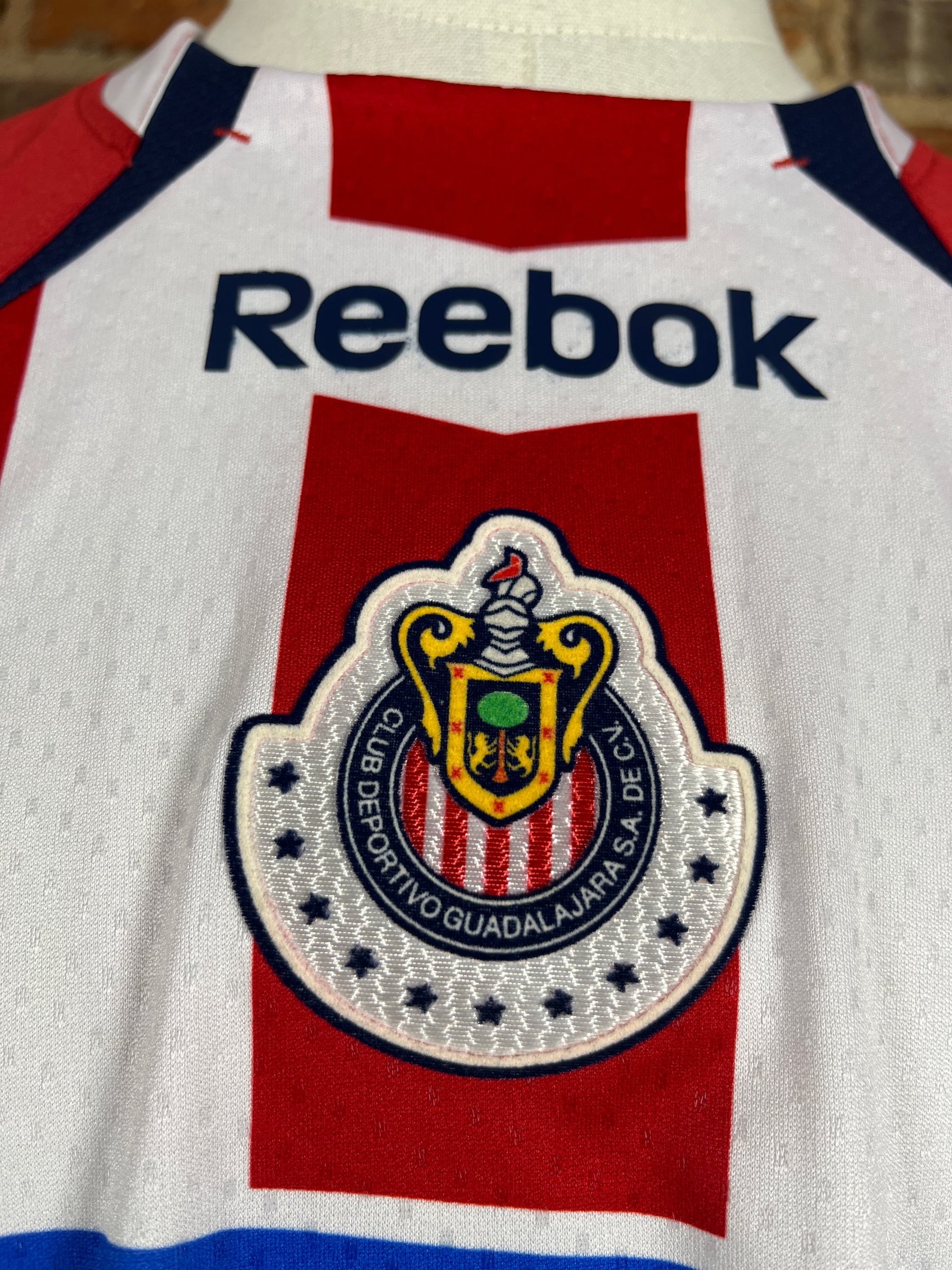 Chivas Chicharito #14 – Home – 2010 – L – (9/10)