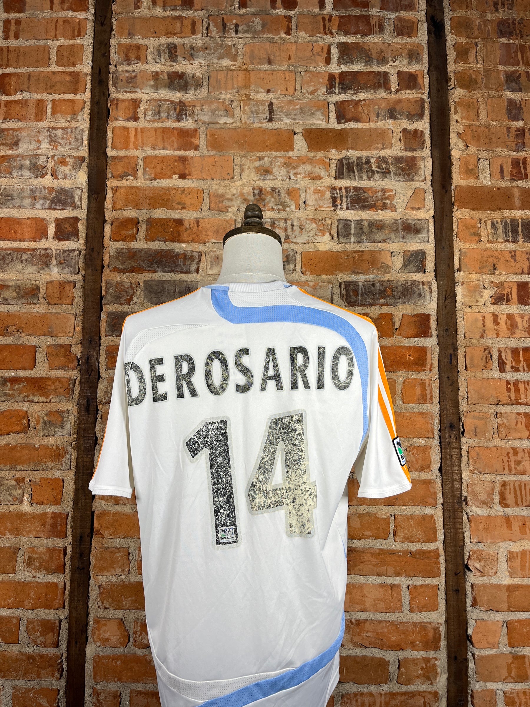 Houston Dynamo FC De Rosario #14 – Away – 2007 – L – (7/10)