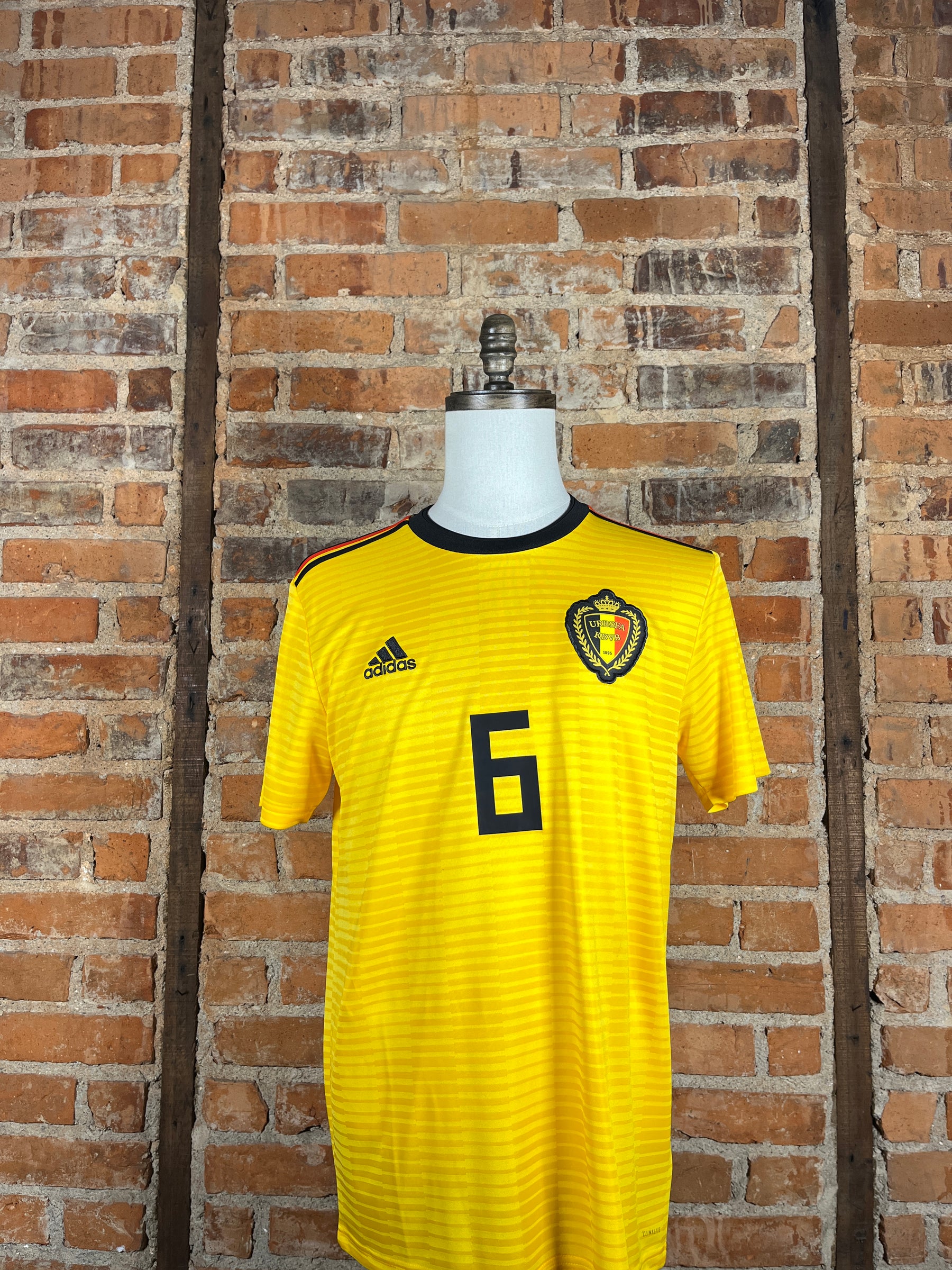 Belgium Witsel #6 Match Worn/Issue – Away – 2018 – M – (9/10)