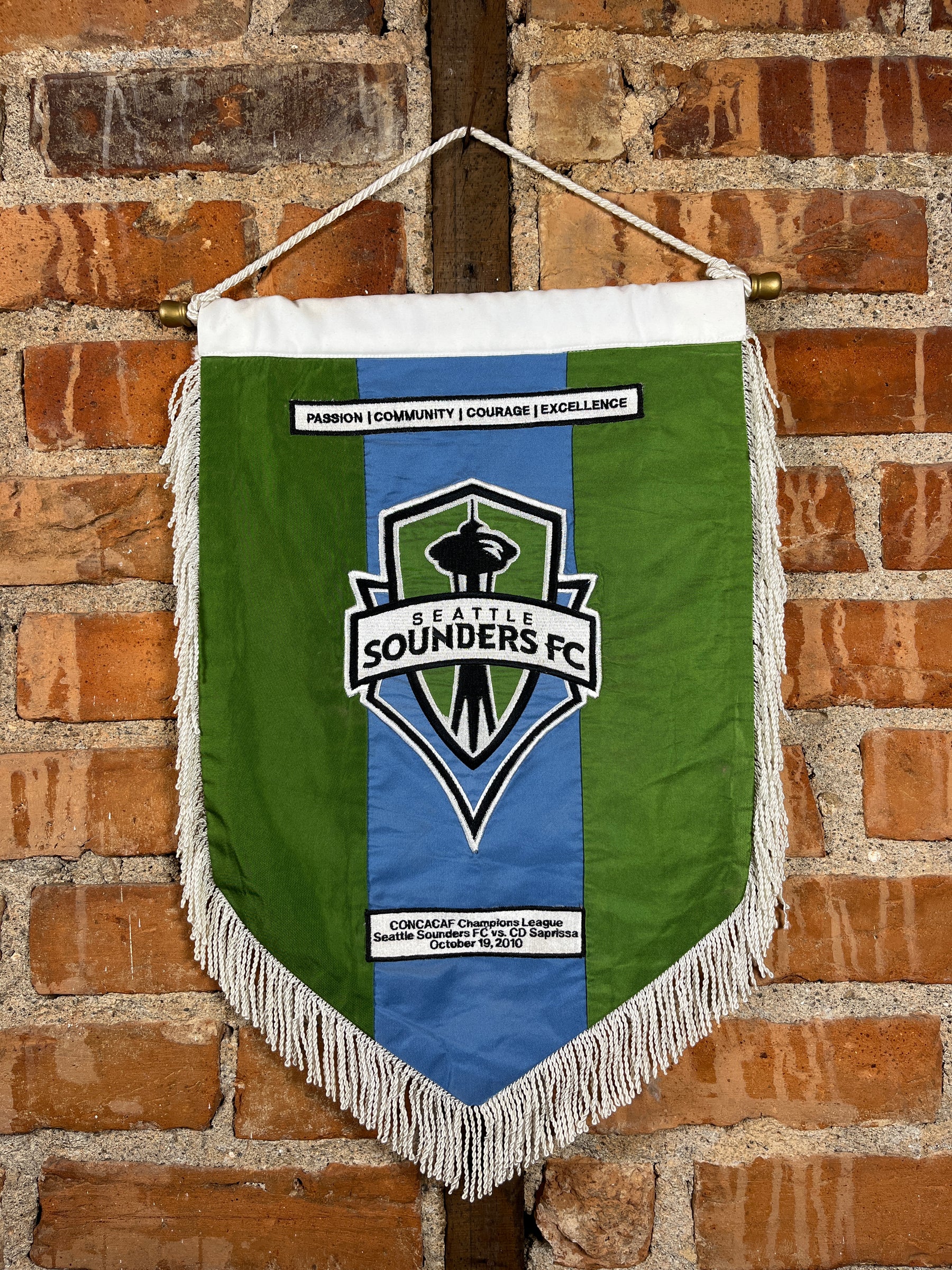 Seattle – Pennant – (8/10)