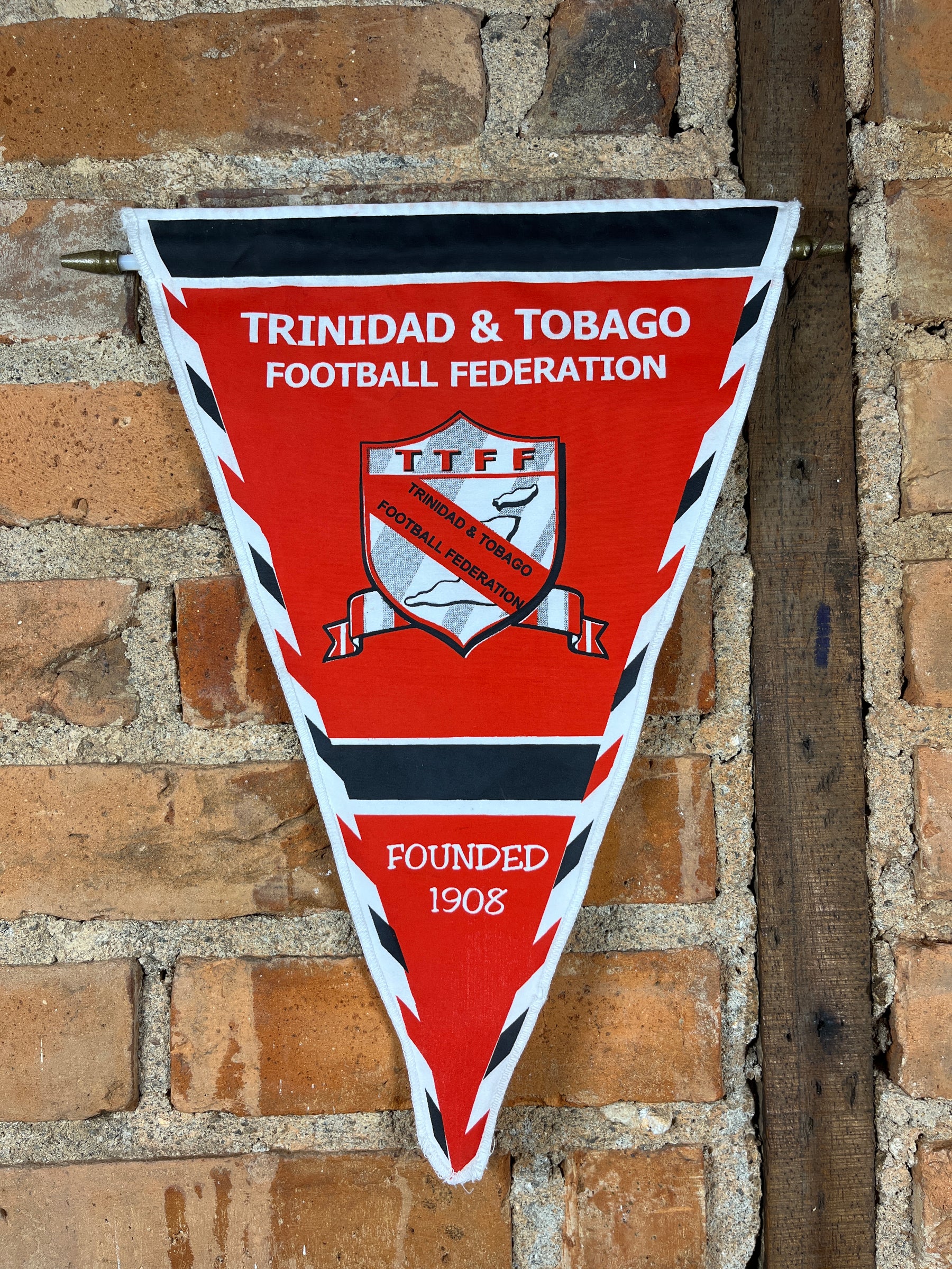 Trinidad and Tobago – Pennant – (6/10)