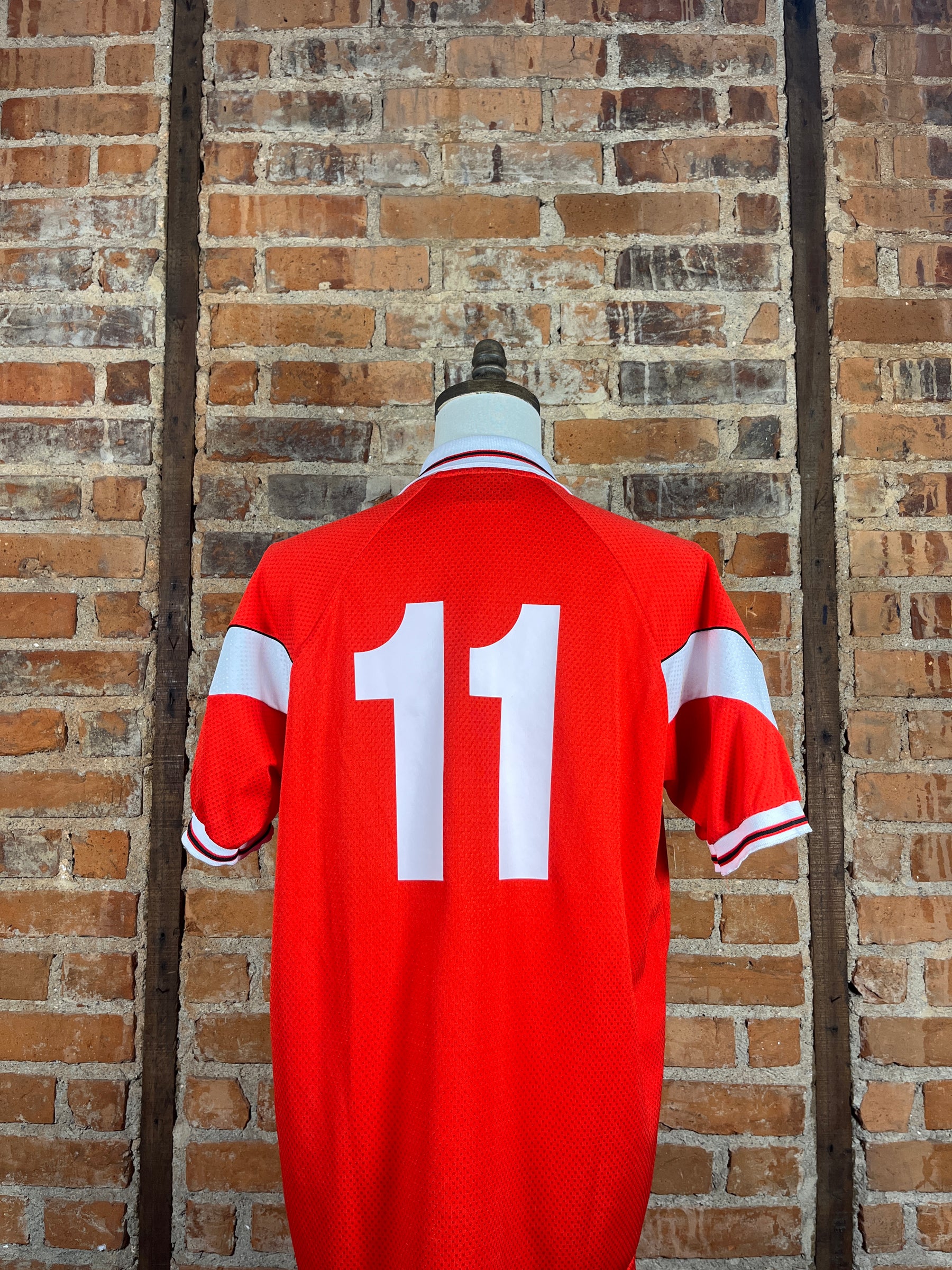 Malta #11 Match Worn/Issue – Home – 2002 – 2XL – (7/10)