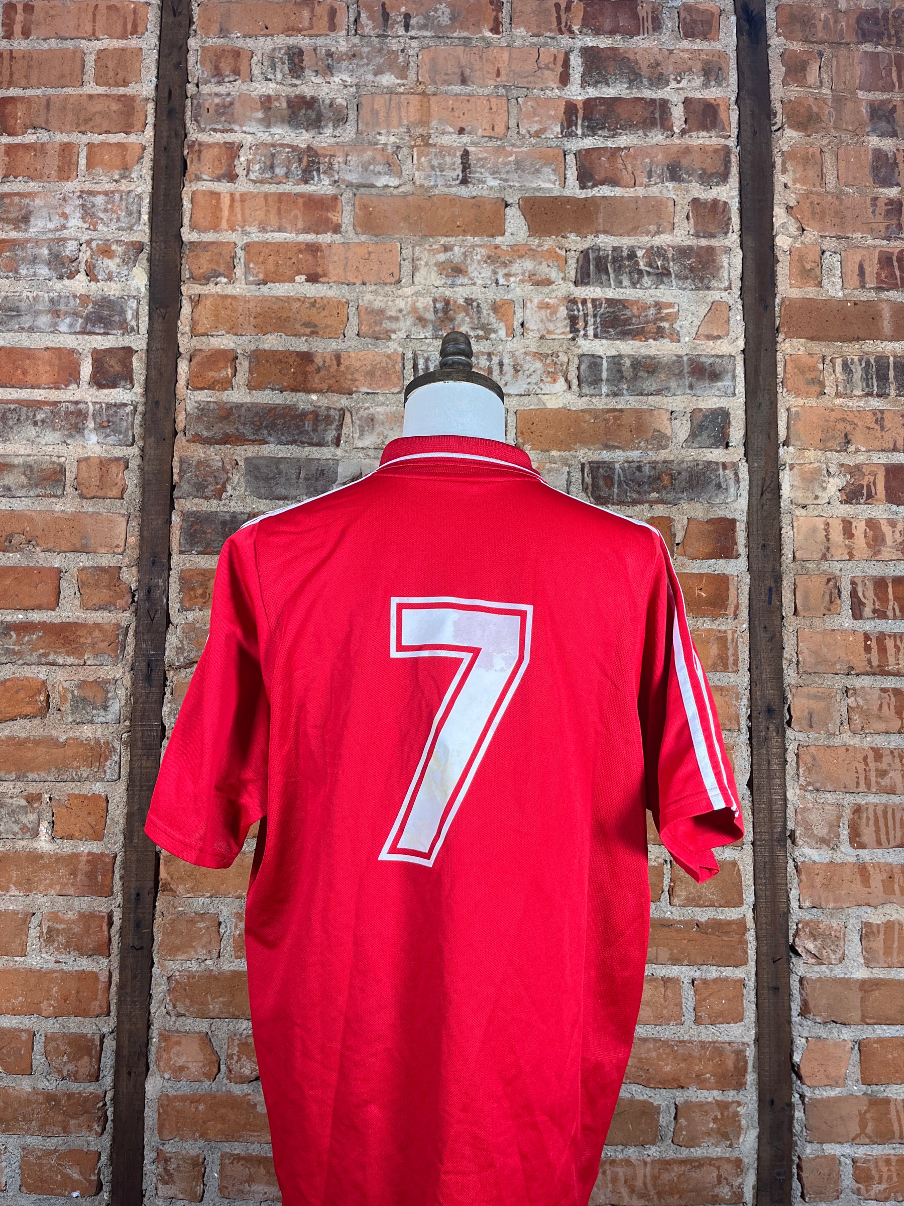 Luxembourg #7 Match Worn/Issue – Home – 2001 – XL – (7/10)