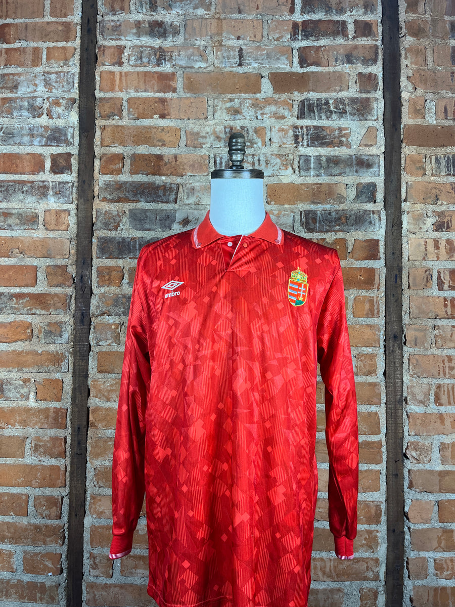 Hungary #7 L/S Match Worn/Issue – Home – 1993 – L – (8/10)