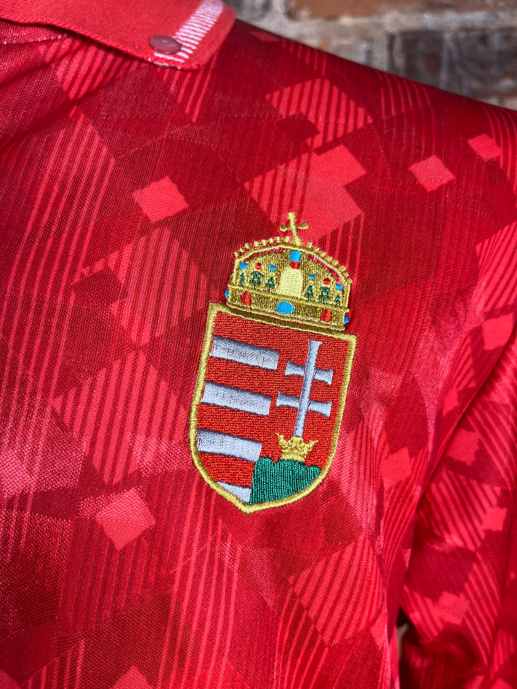Hungary #7 L/S Match Worn/Issue – Home – 1993 – L – (8/10)