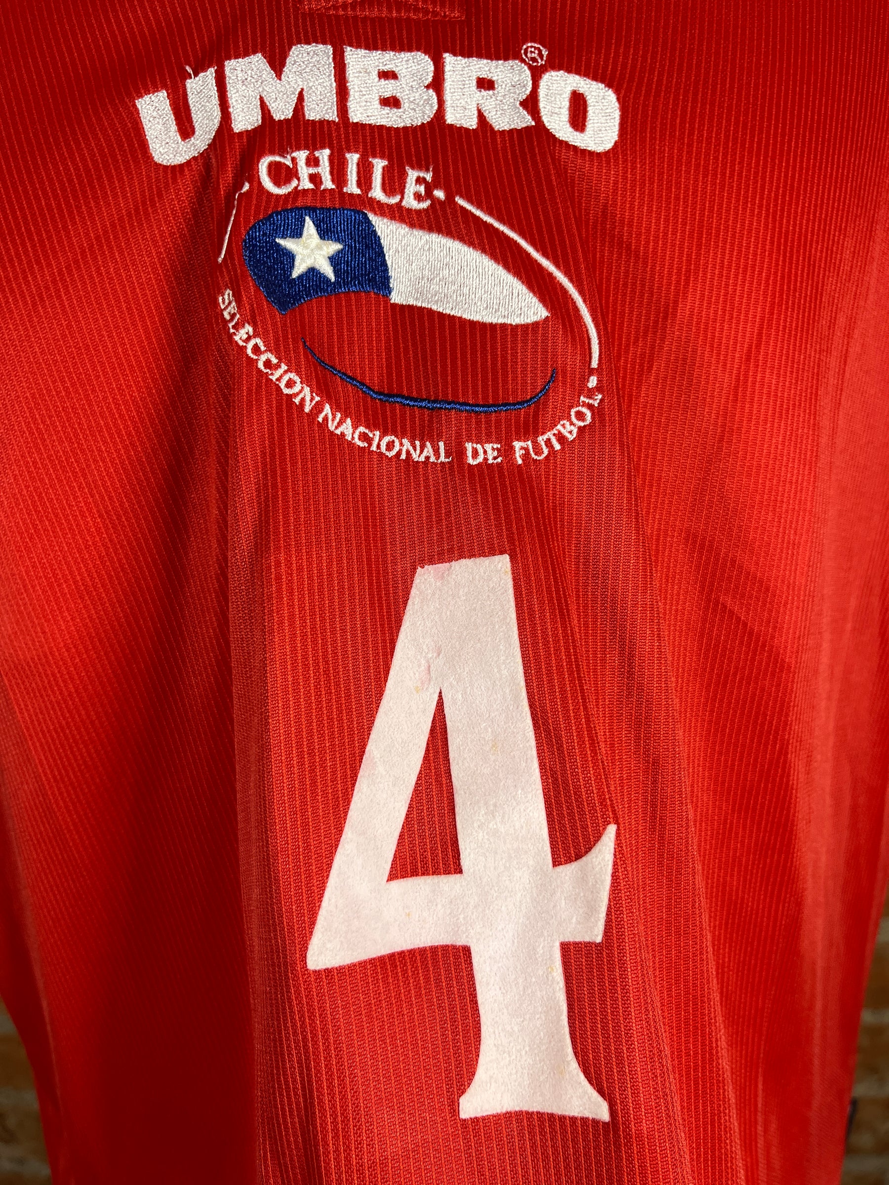 Chile #4 Match Worn/Issue – Home – 2001 – M – (8/10)