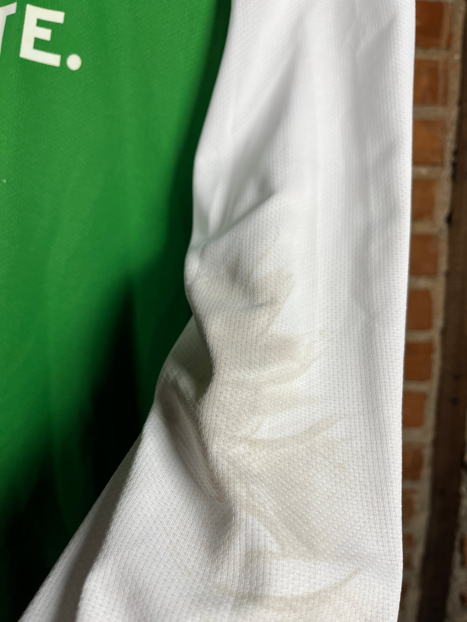 SV Werder Bremen L/S Mertesacker #29 Match Worn/Issue – Home – 2009 – XL – (8/10)