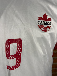 Canada #9 Match Worn/Issue – Away – 2005 – L – (8/10)