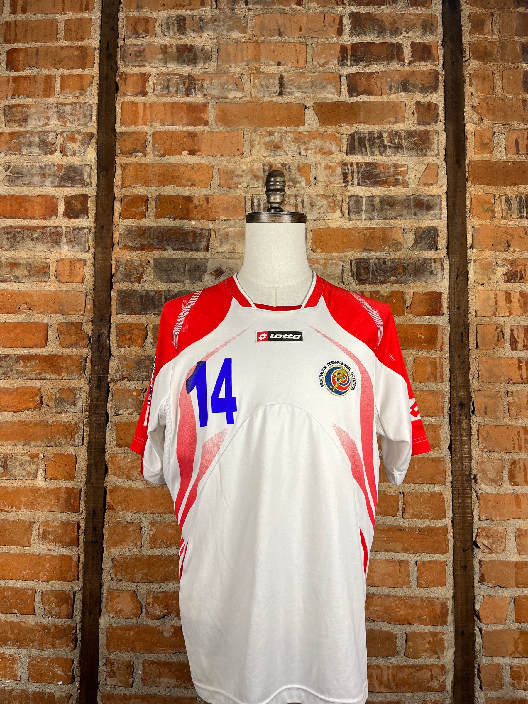 Costa Rica #14 Armando Alonso Match Worn/Issue – Away – 2009 – L – (7/10)