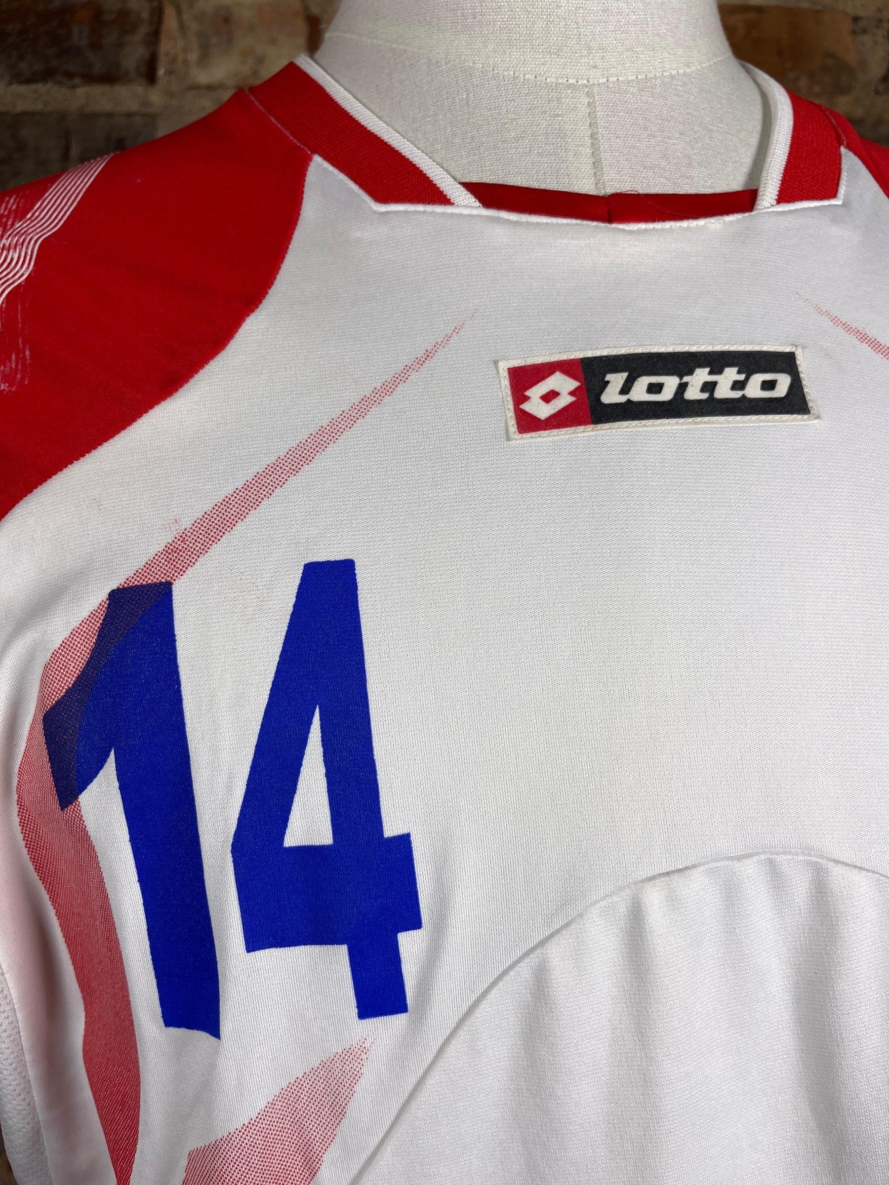 Costa Rica #14 Armando Alonso Match Worn/Issue – Away – 2009 – L – (7/10)