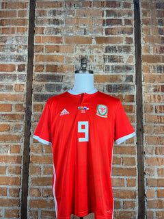 Wales #9 Vokes Match Worn/Issue – Home – 2017 – L – (8/10)