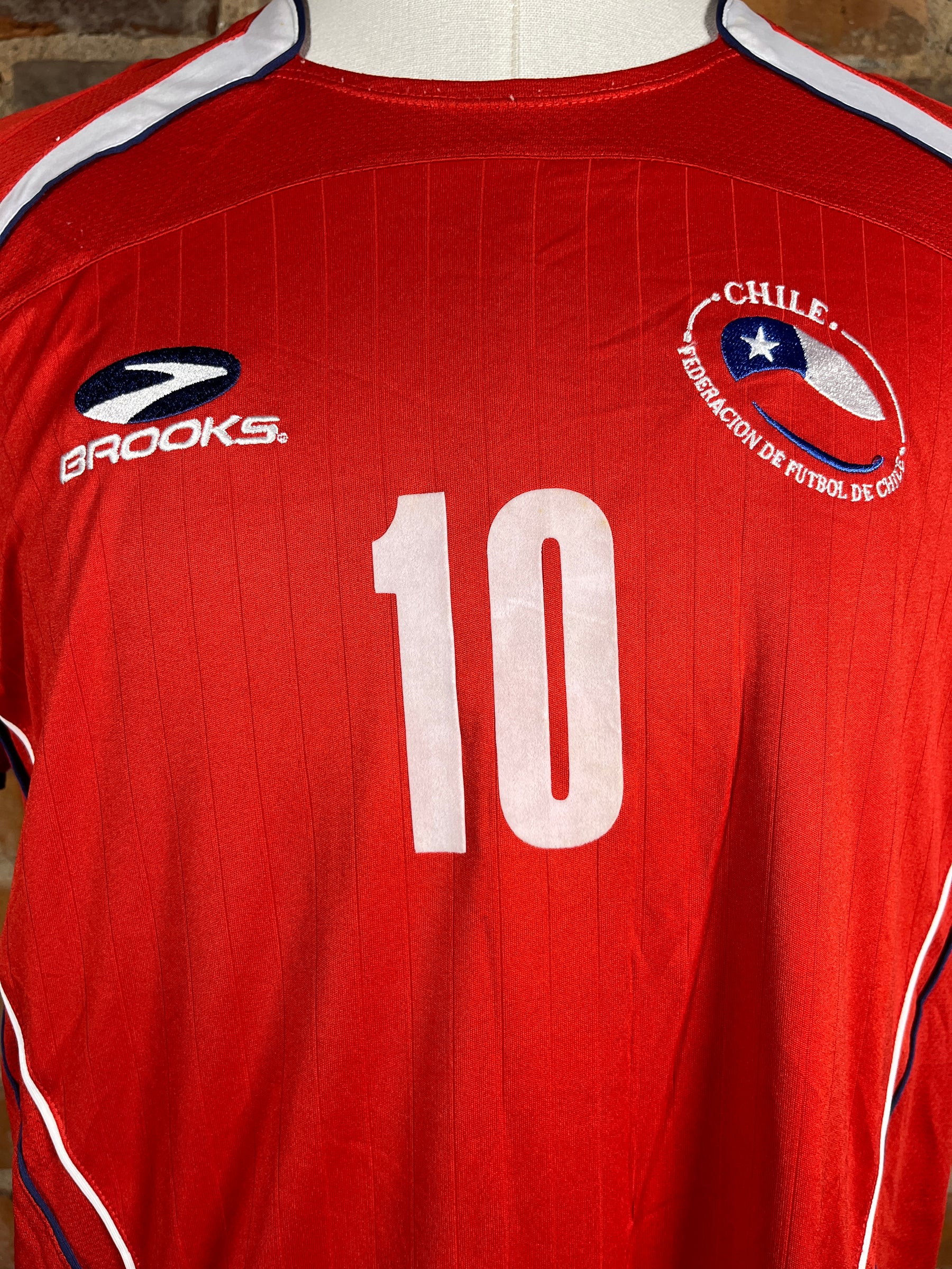 Chile #10 Match Worn/Issue – Home – 2008 – M – (7/10)