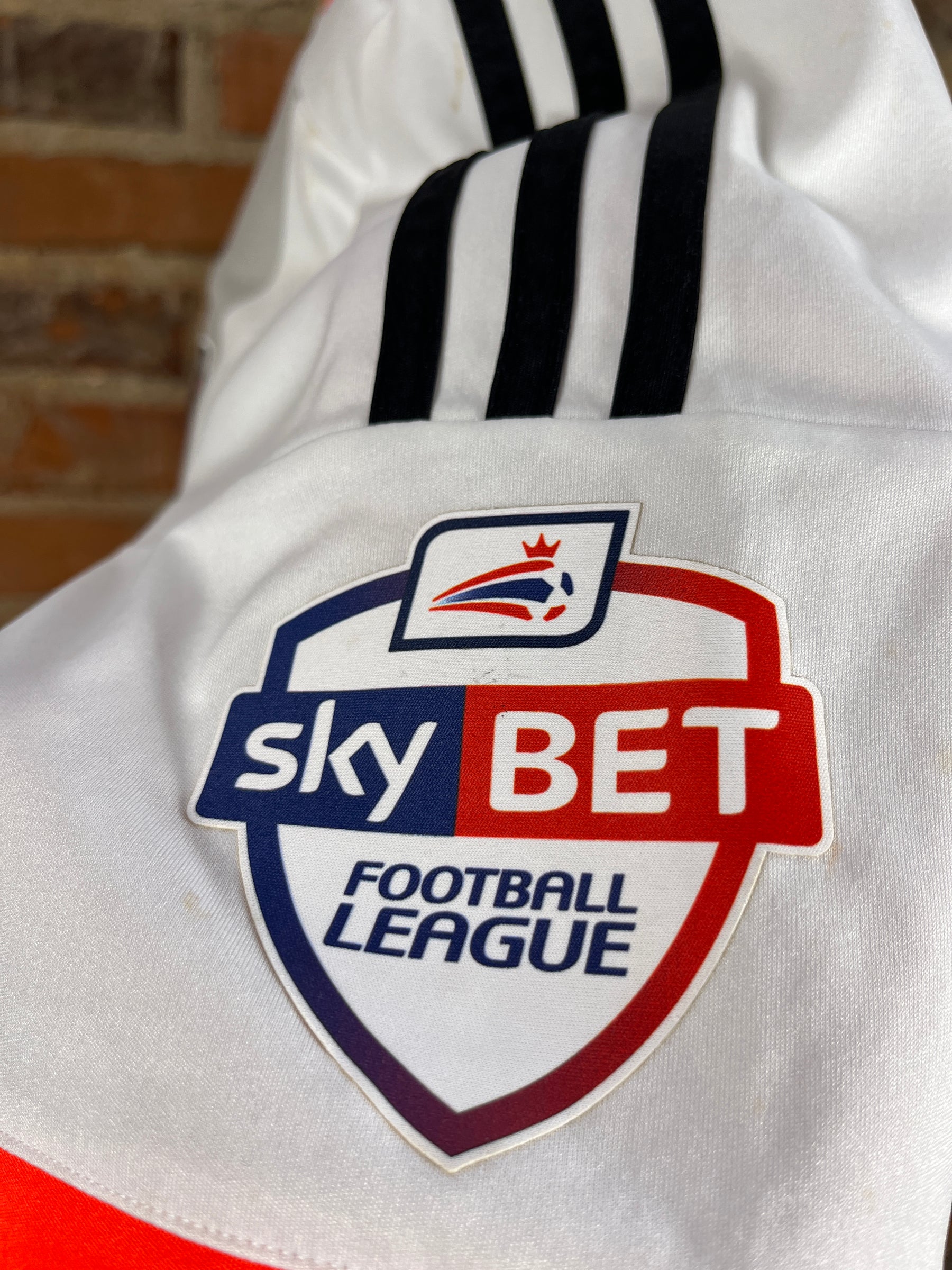 Fulham F.C. #10 Bryan Ruiz Match Worn/Issue – Home – 2014 – L – (8/10)
