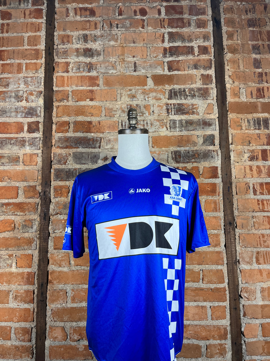 K.A.A. Gent #10 Randall Azofeifa Match Worn/Issue – Home – 2011 – M – (8/10)