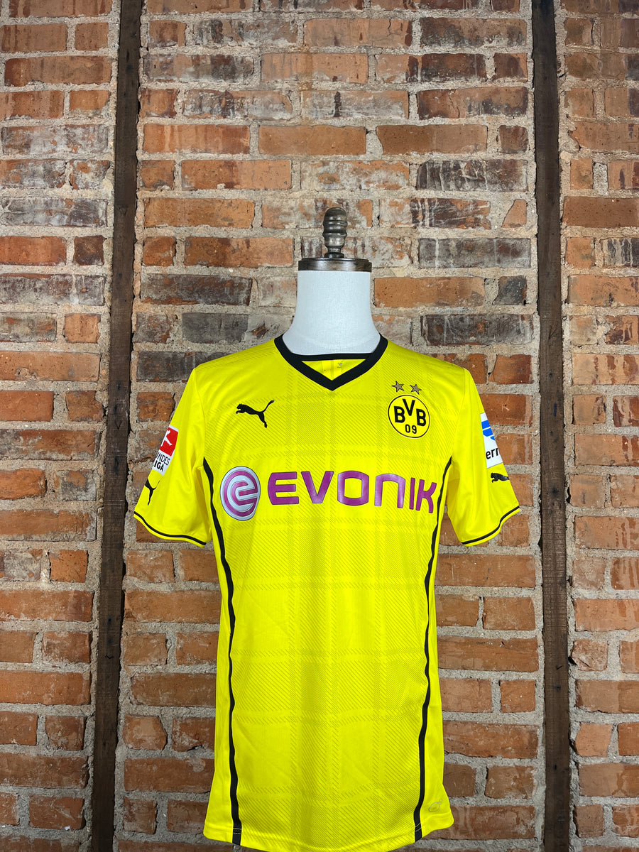 Borussia Dortmund #26 Piszczek Match Worn/Issue – Home – 2014 – L – (6/10)