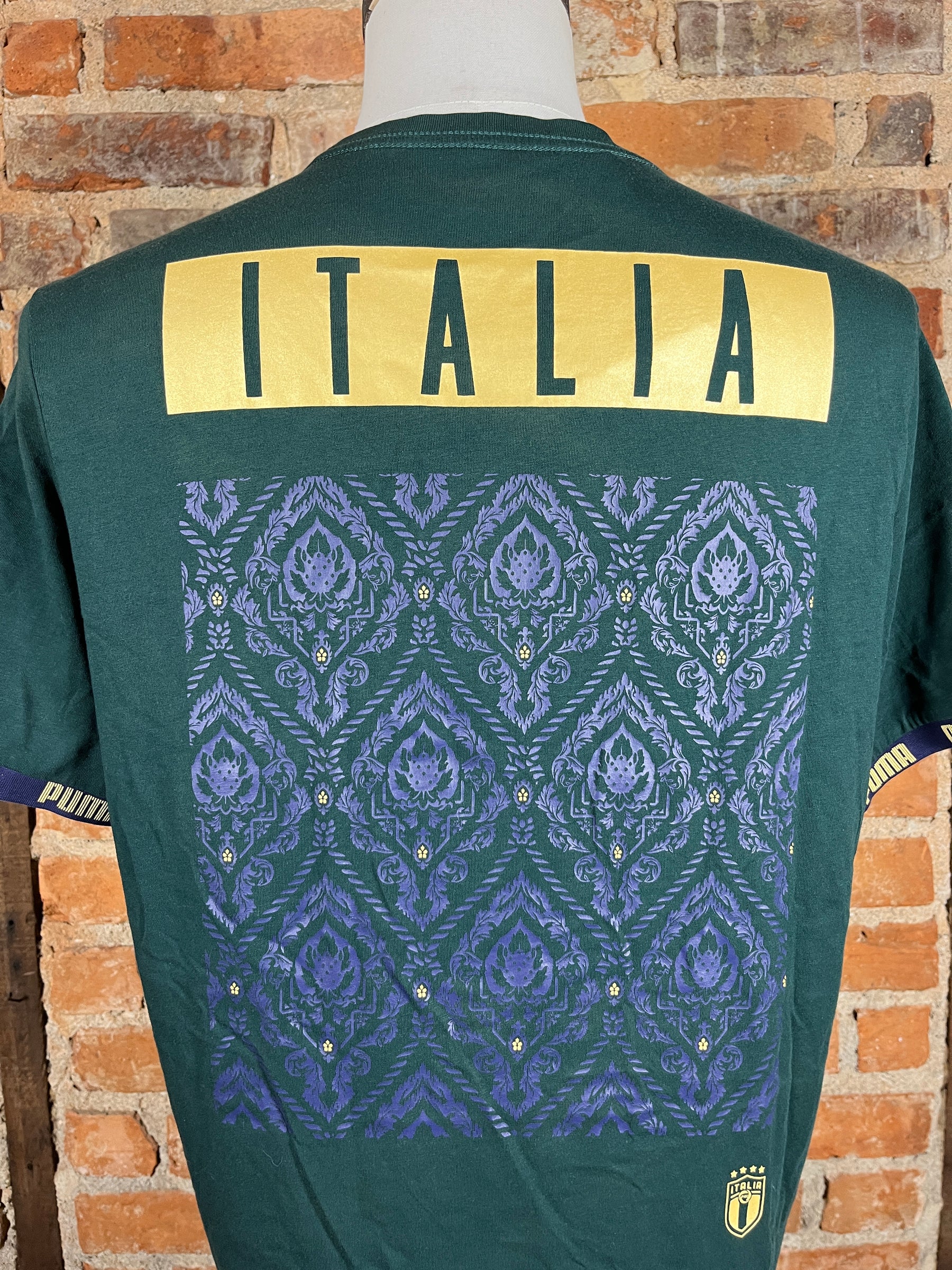 Italy – Casual – 2020 – L – (8/10)
