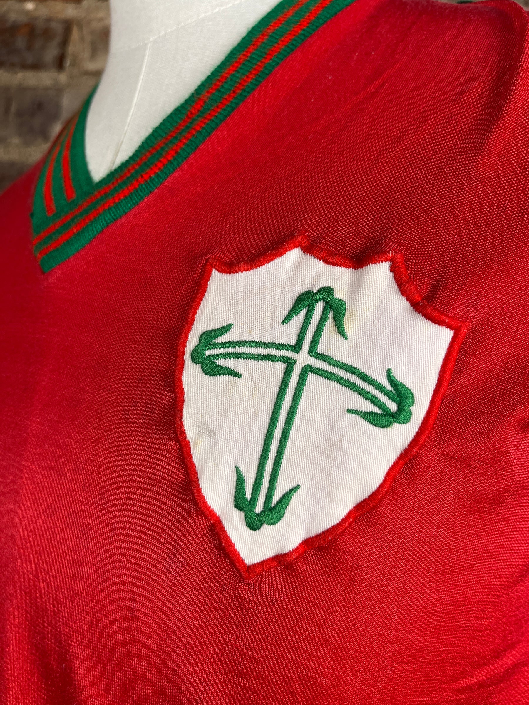 Portuguesa #6 Match Worn/Issue – Home – M/10 – 1982 – (6/10)