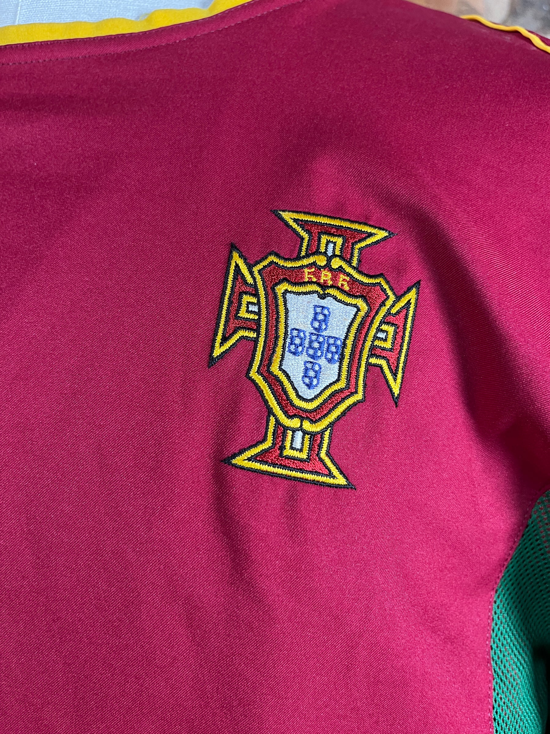 Portugal #3 Rui Jorge Match Worn/Issue – Home – L – 2004 – (7/10)
