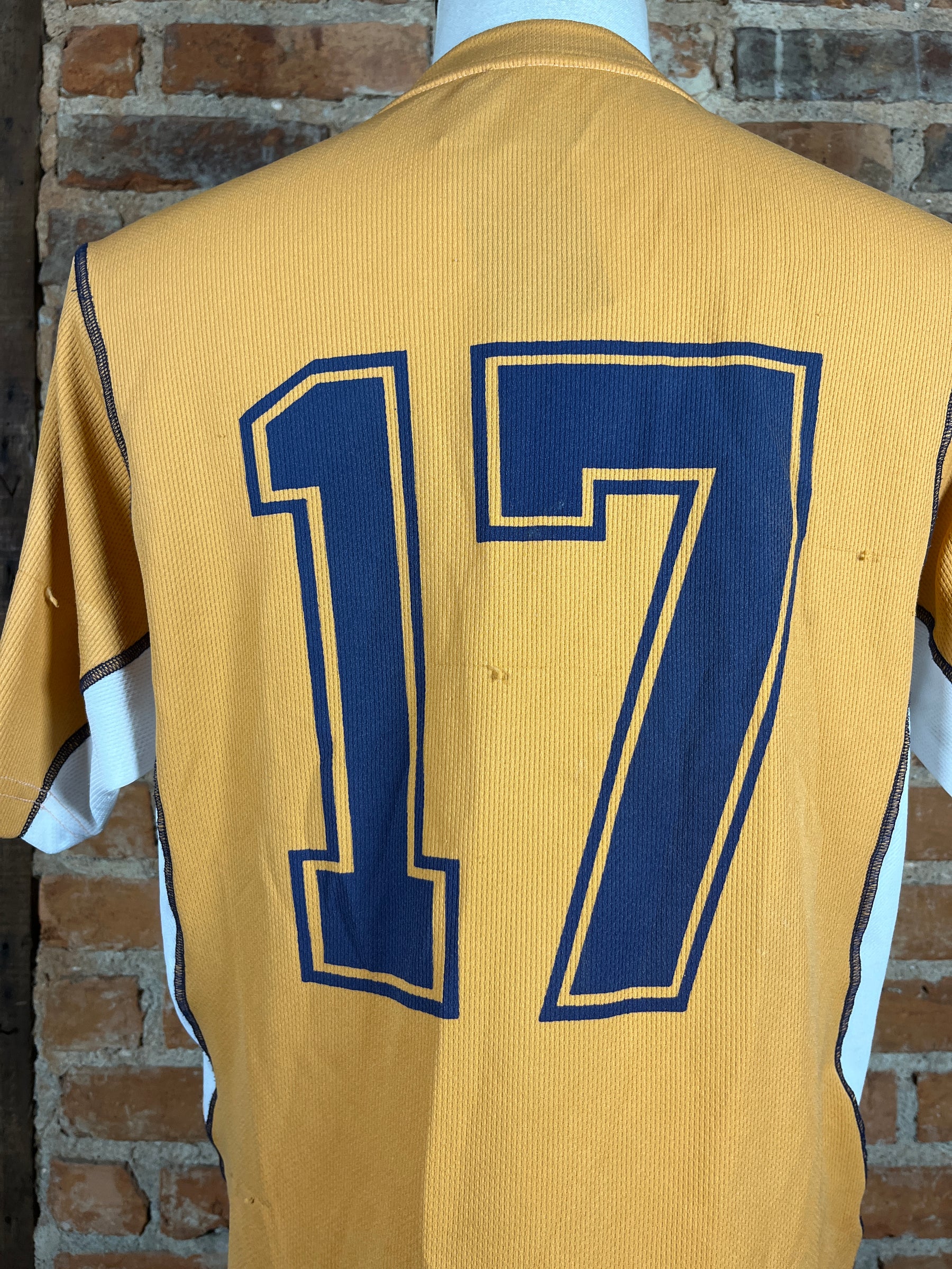 Paraguay #17 Match Worn/Issue – Away – L – 2002 – (7/10)