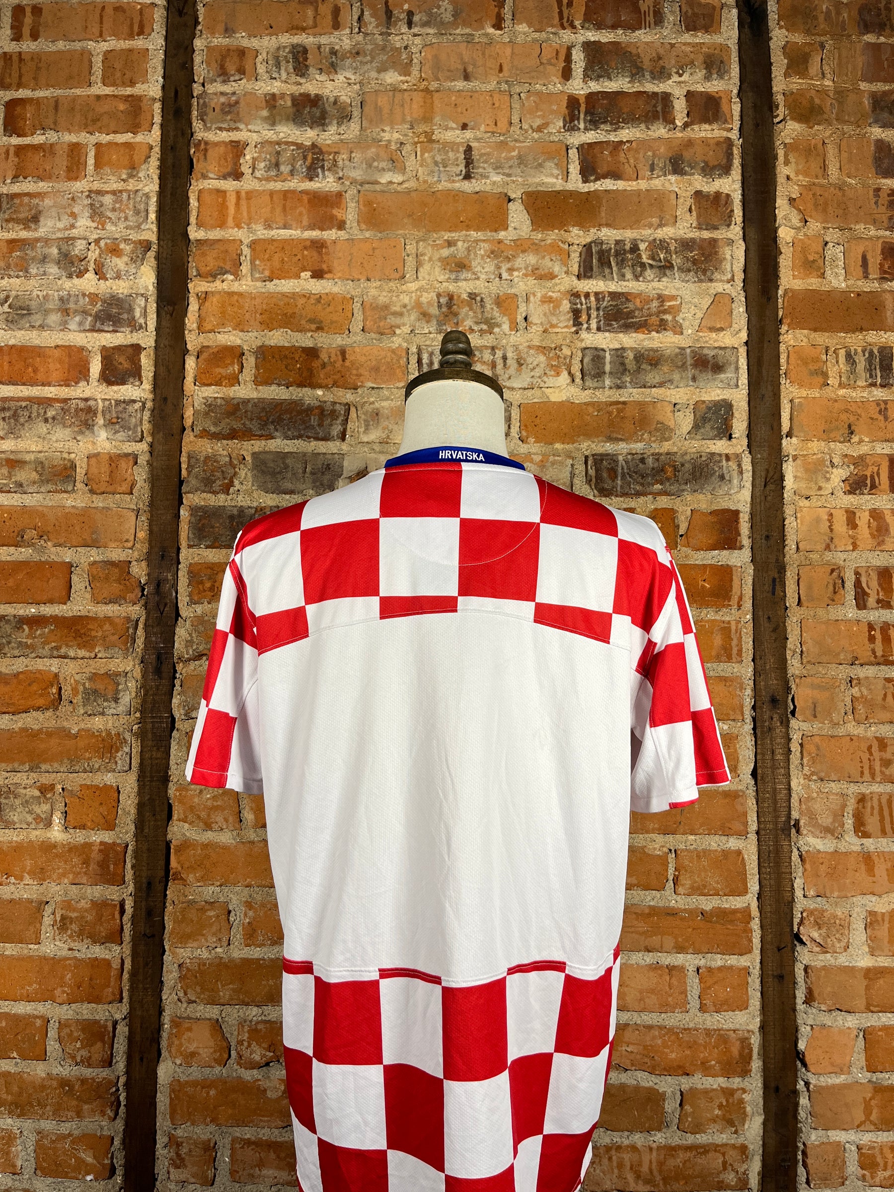 Croatia – Home – L – 2012 – (8/10)