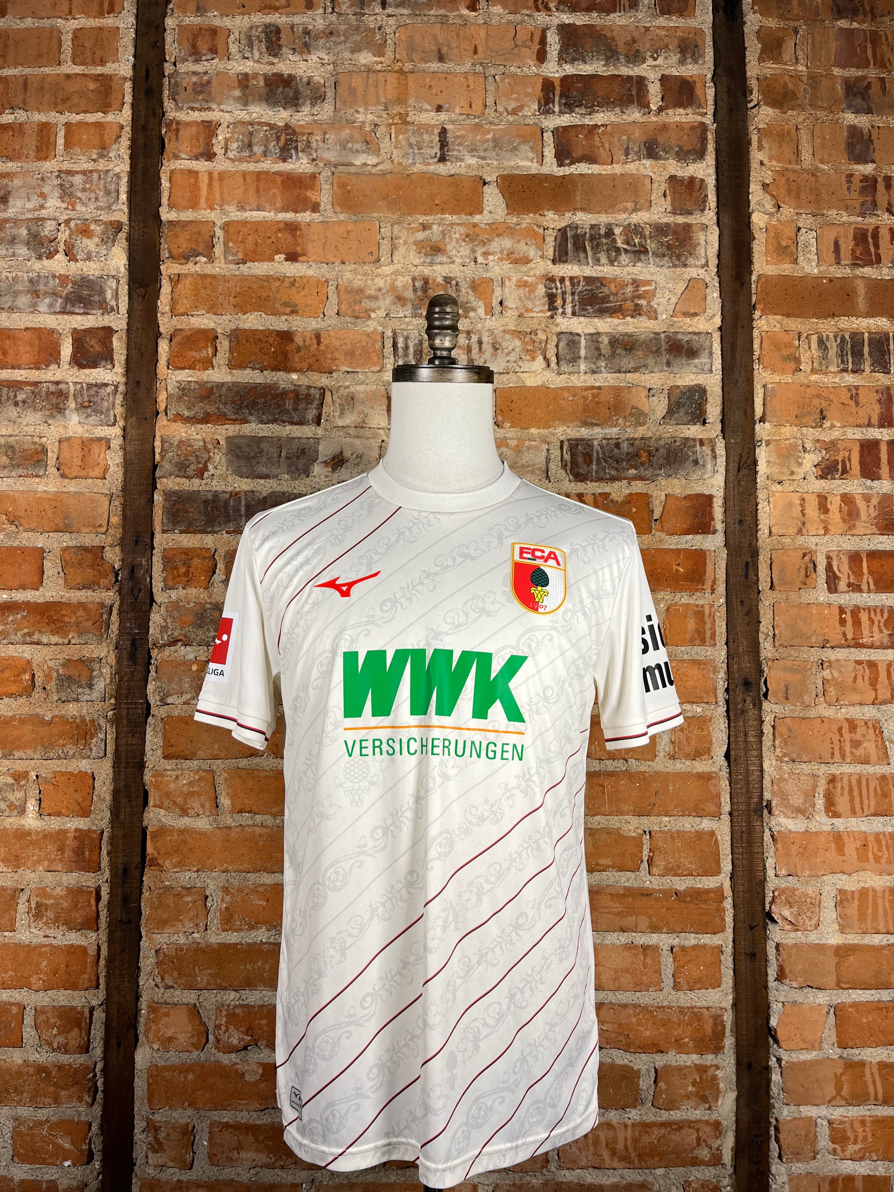 FC Augsburg #8 Rexhbeçaj Match Worn/Issue – Home – L – 2024 – (7/10)