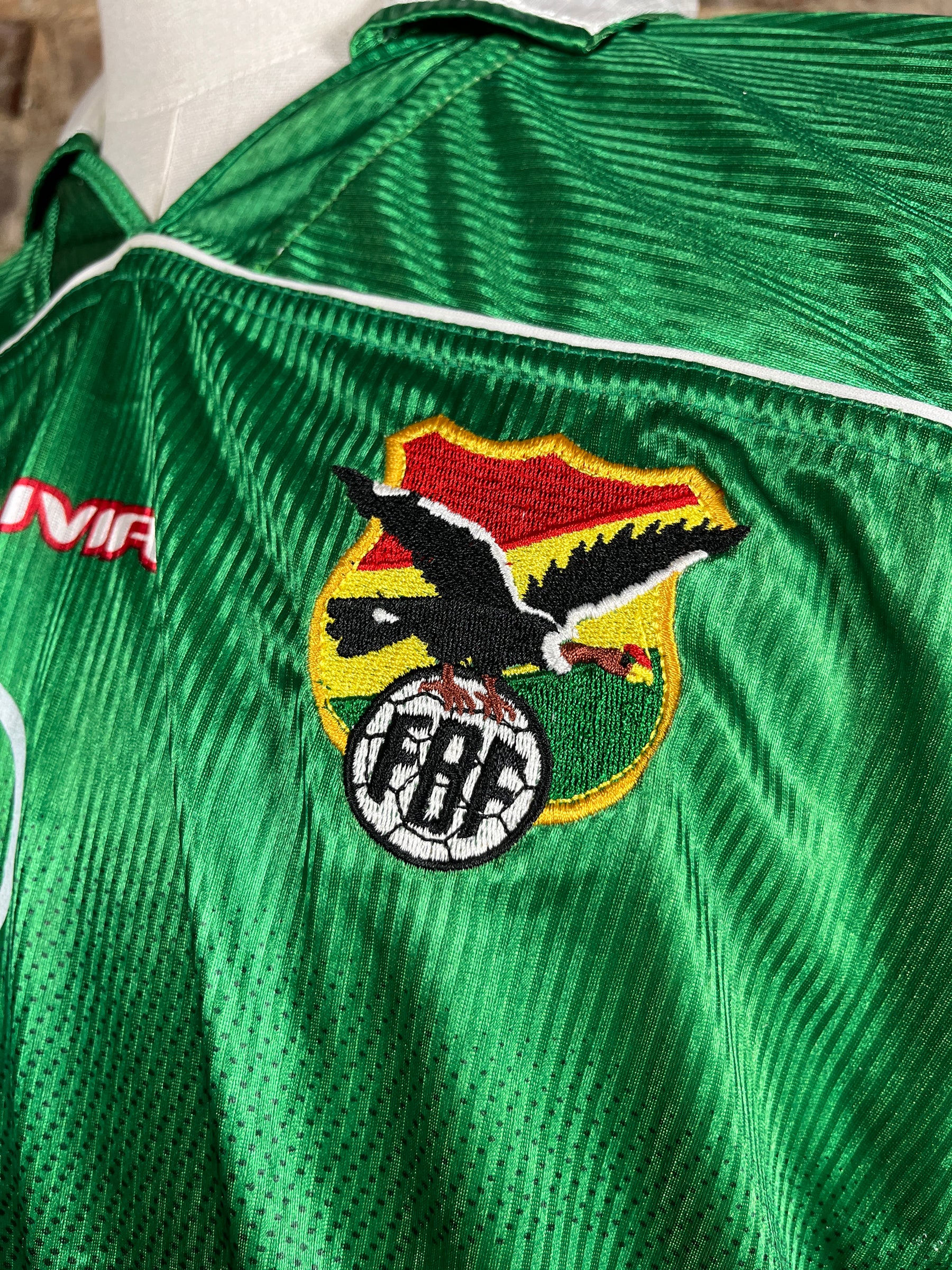 Bolivia #3 Match Worn/Issue – Home – XL – 2002 – (8/10)