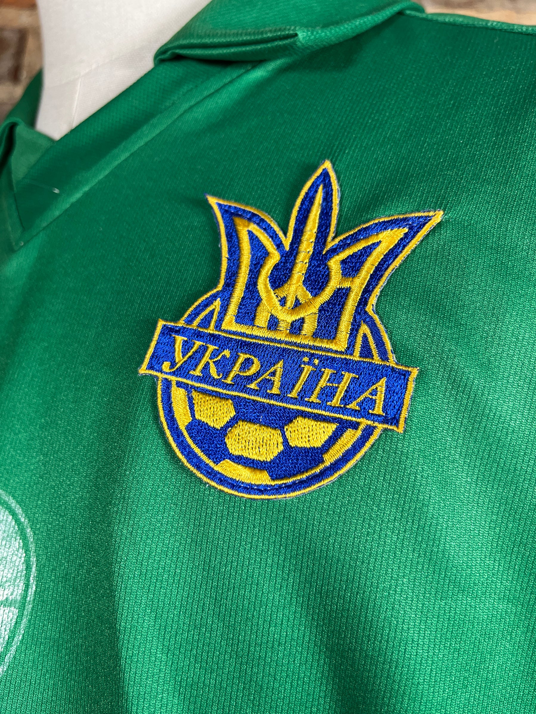 Ukraine Shust #12 L/S Match Worn/Issue – Goalkeeper – XXL – 2002 – (8/10)