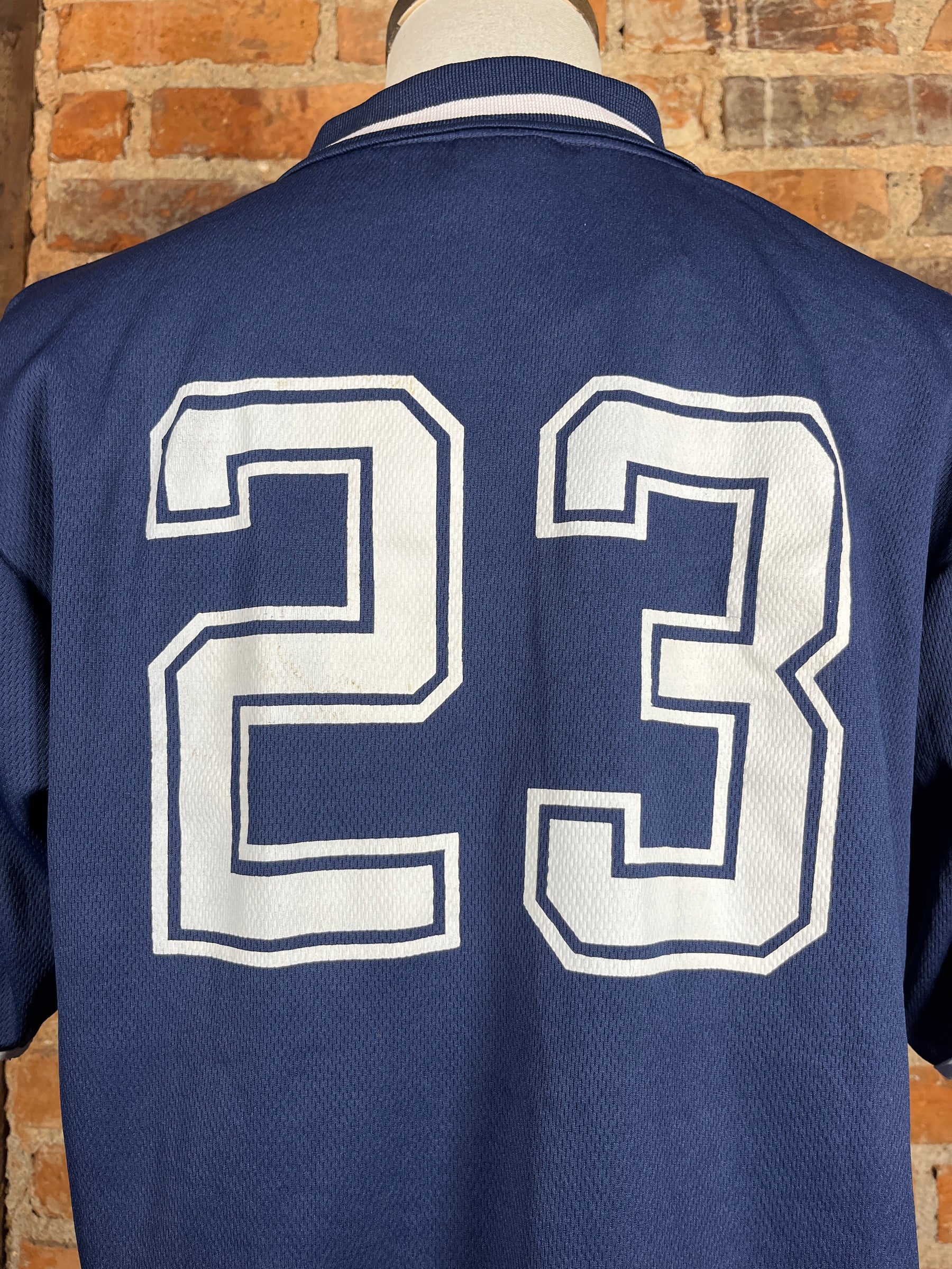Costa Rica #23 Match Worn/Issue – Away – L – 2002 – (8/10)