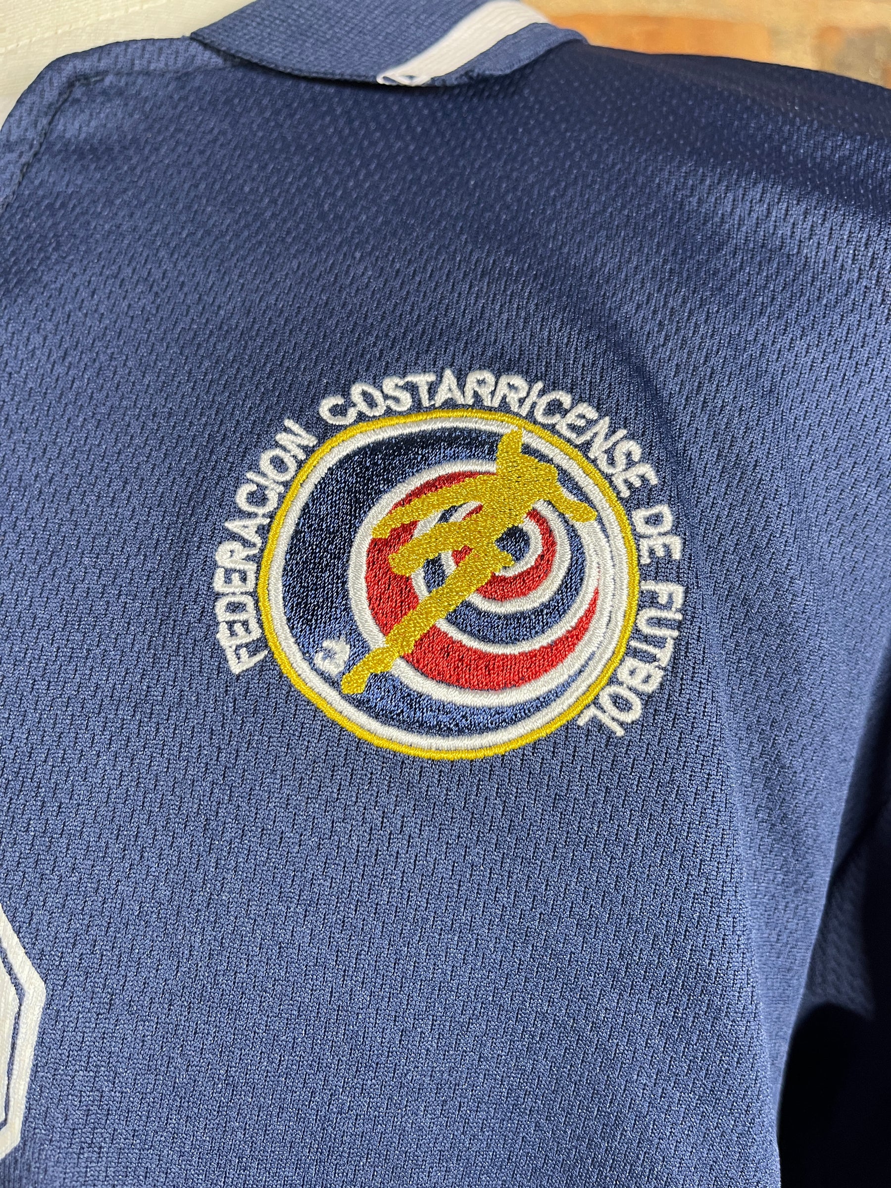 Costa Rica #23 Match Worn/Issue – Away – L – 2002 – (8/10)