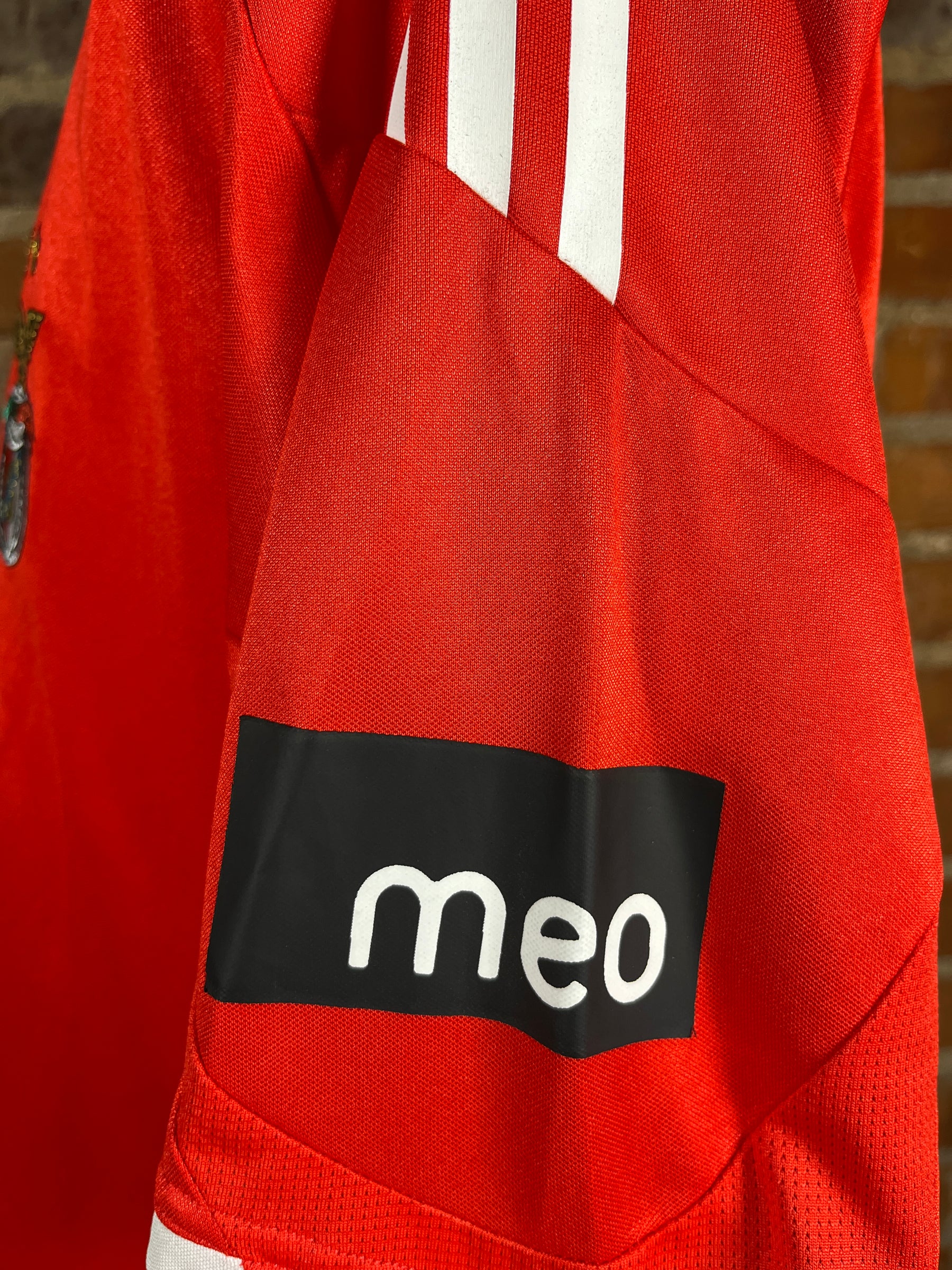S.L. Benfica #4 Luisão Match Worn/Issue – Home – XL – 2008 – (8/10)